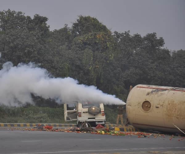  gas tanker accident in barabanki.