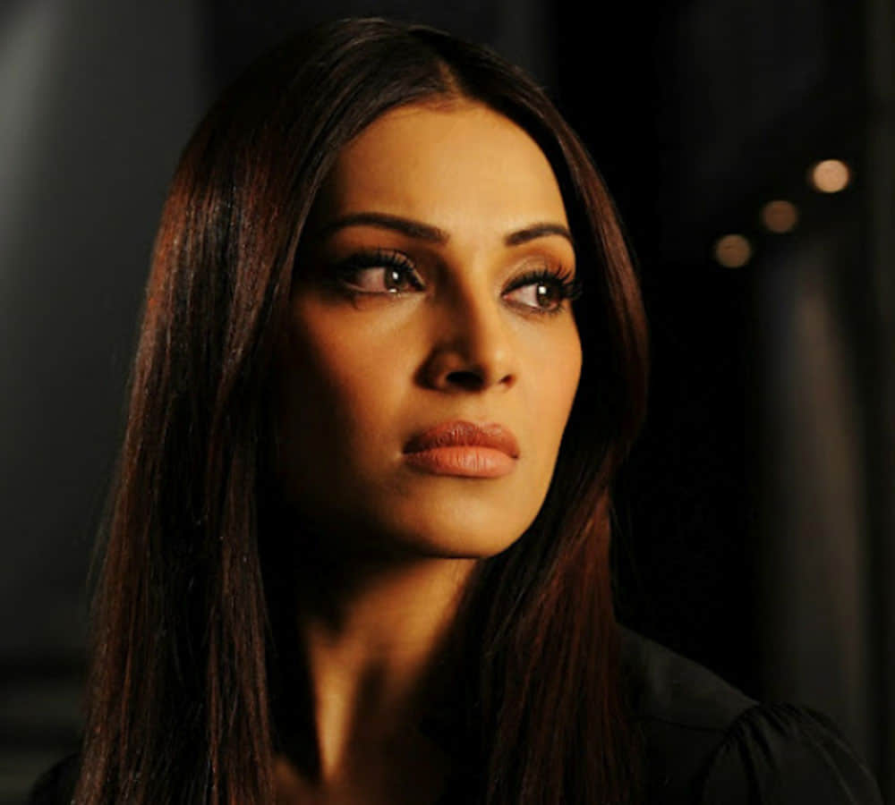 bipasha basu borrowed money for buy eggs