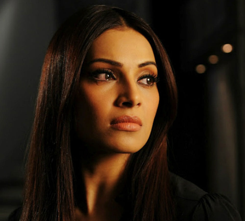 bipasha basu borrowed money for buy eggs