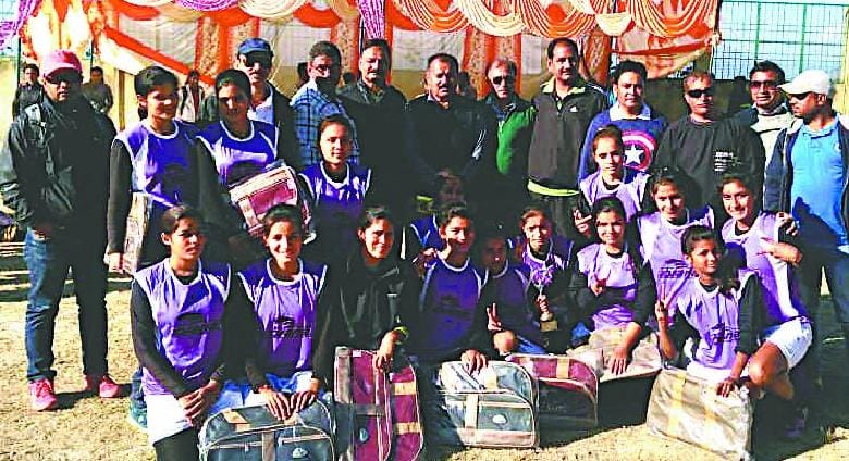 Defeated in the final of Haldwani Nainital