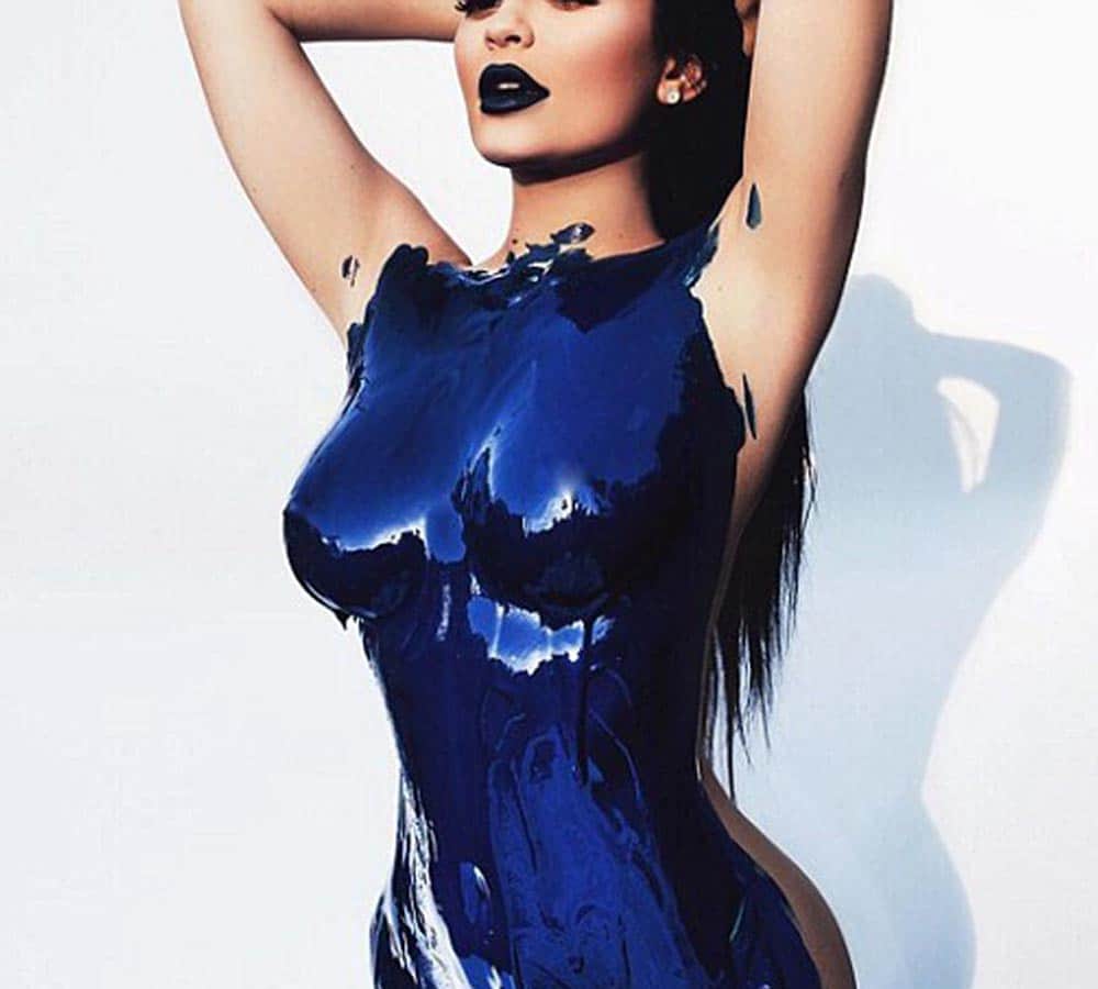 Kylie Jenner poses nude in blue ink