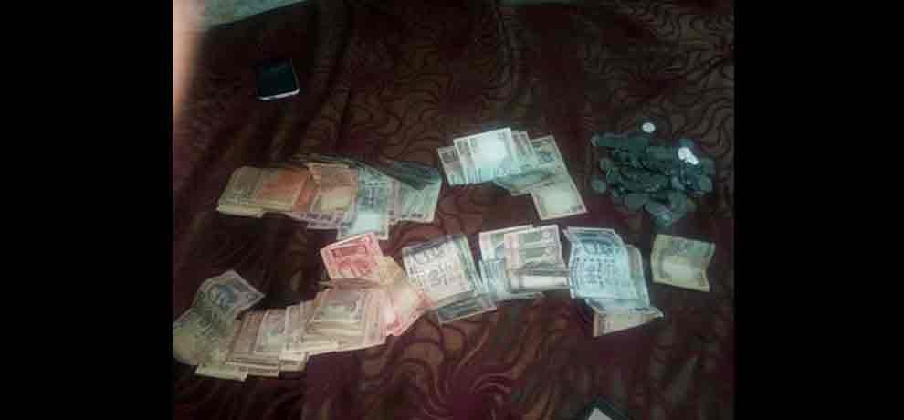 10 good affect on ban of old 500 and 1000 rupee note 