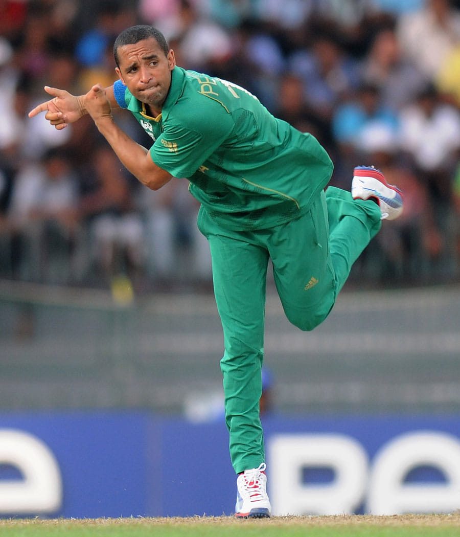 robin pietersen retired from all forms of cricket
