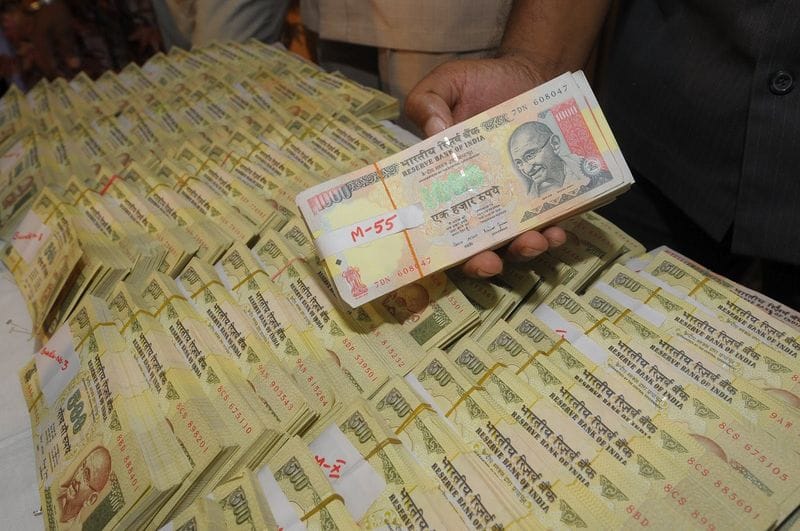Note exchange dispute bank officer assaulting