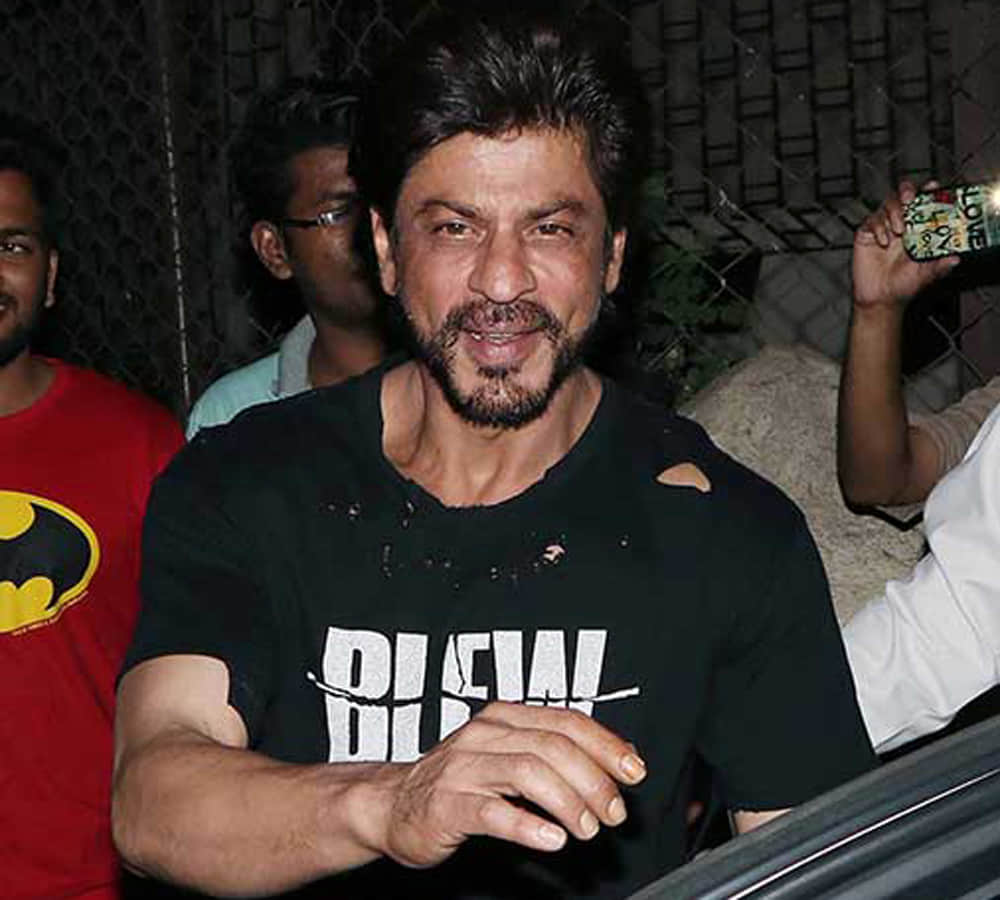 Bollywood superstar flaunts his ripped T-shirt look