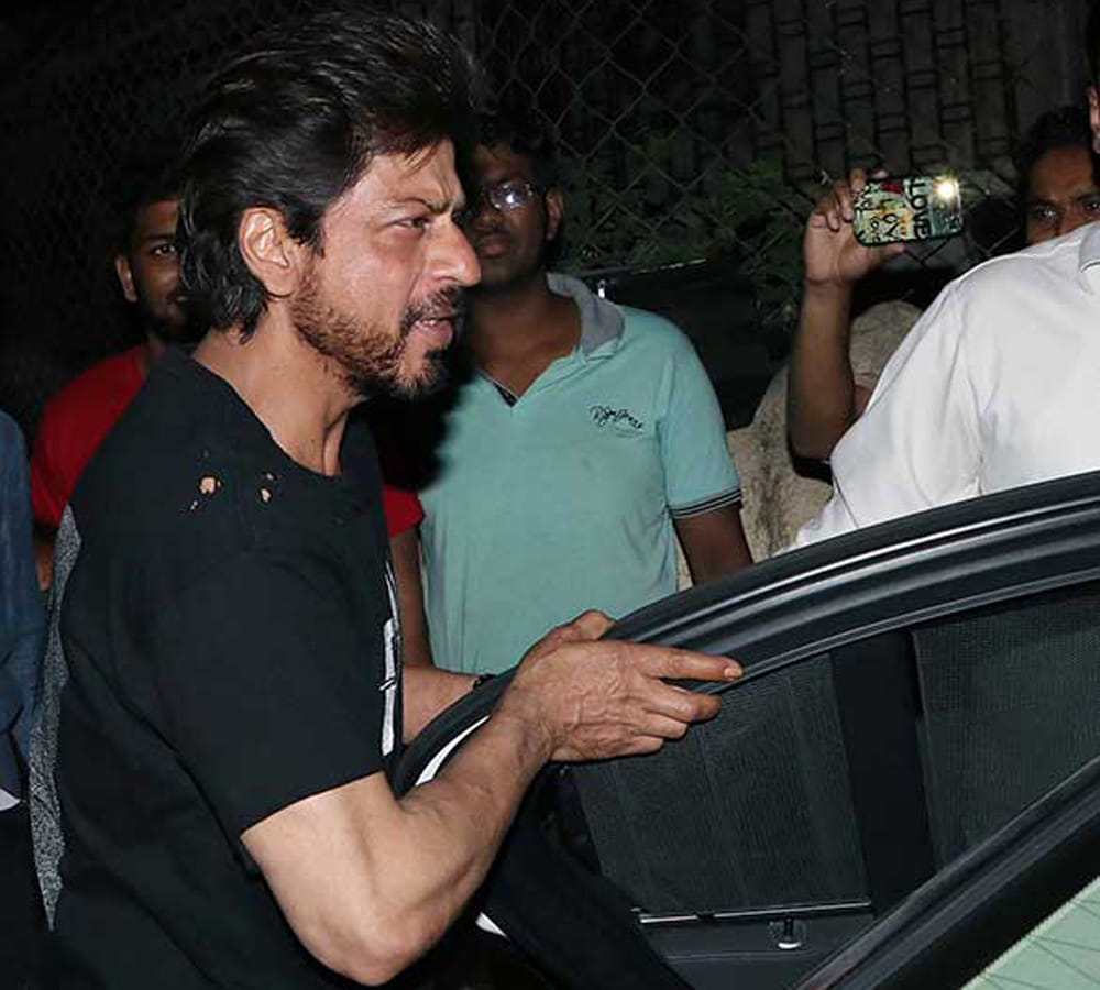Bollywood superstar flaunts his ripped T-shirt look