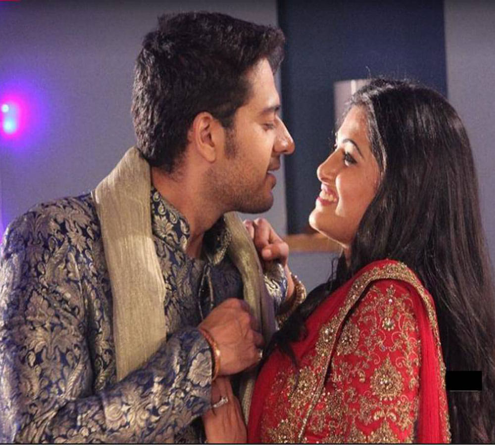 tv serial tere bin lead character intimate scene