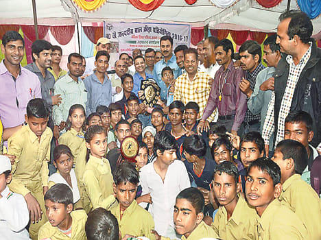 Jaswantnagar shelf blocks and became champion