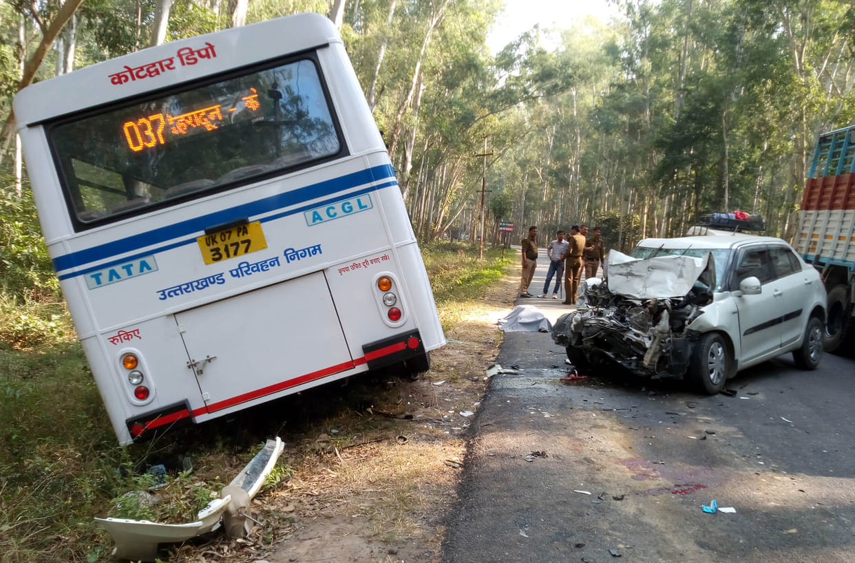 car accident in roorkee, one died.