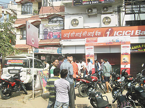 People rushed to the bank to change notes