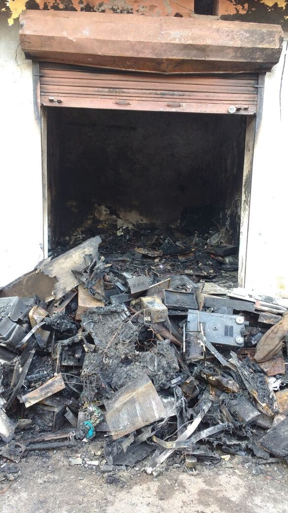 Short Sharkit electronic shop fire