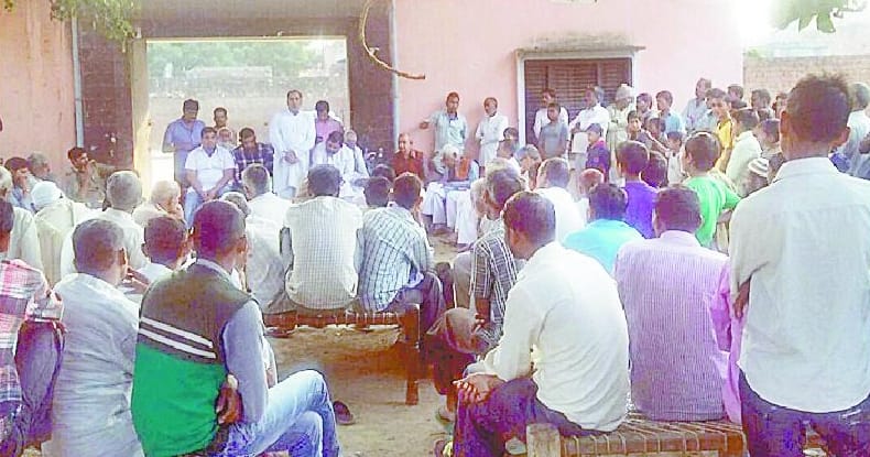 Desperate farmers in the state, not declare cane price