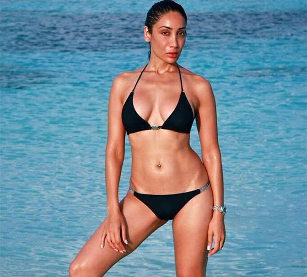 sofiya hayat share hot photo on instagram account