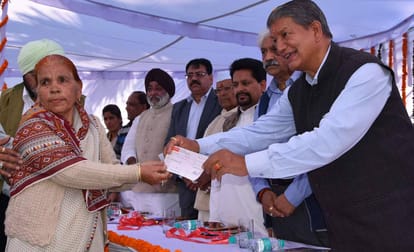 9 people got uttarakhand ratna prize.