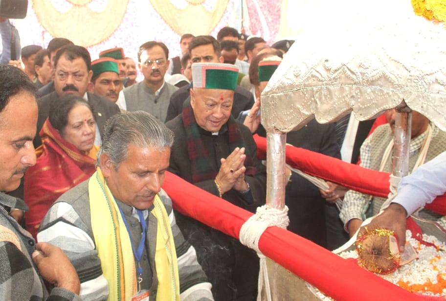 CM Virbhadra Singh Statement on Pollution in Delhi.