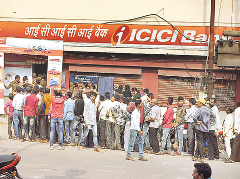 People were forced to wander in the absence of currency