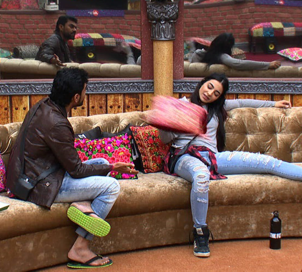 BIGG BOSS: Gaurav Chopra proposes Bani