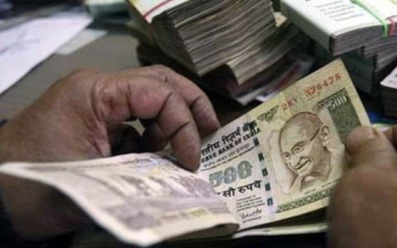 Passengers got benefit in railway due to ban on 500 and 1000 note 