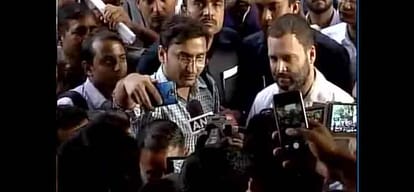 Now three days more to use old 500-1000 notes in Hospitals & petrol Pumps