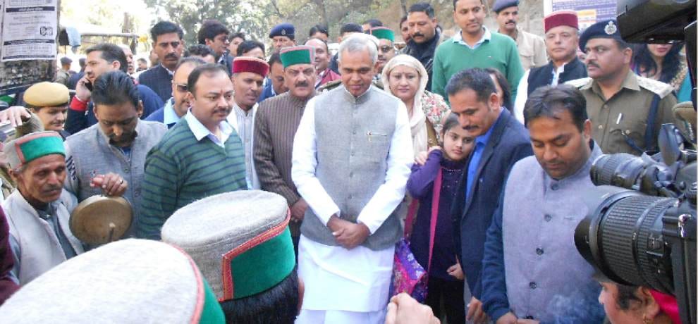 governor acharya dev vrat appreciated pm narendra modi step of demonetization to curb black money