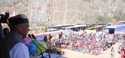 governor acharya dev vrat appreciated pm narendra modi step of demonetization to curb black money