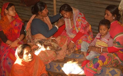 husband killed wife in extra marital affair.