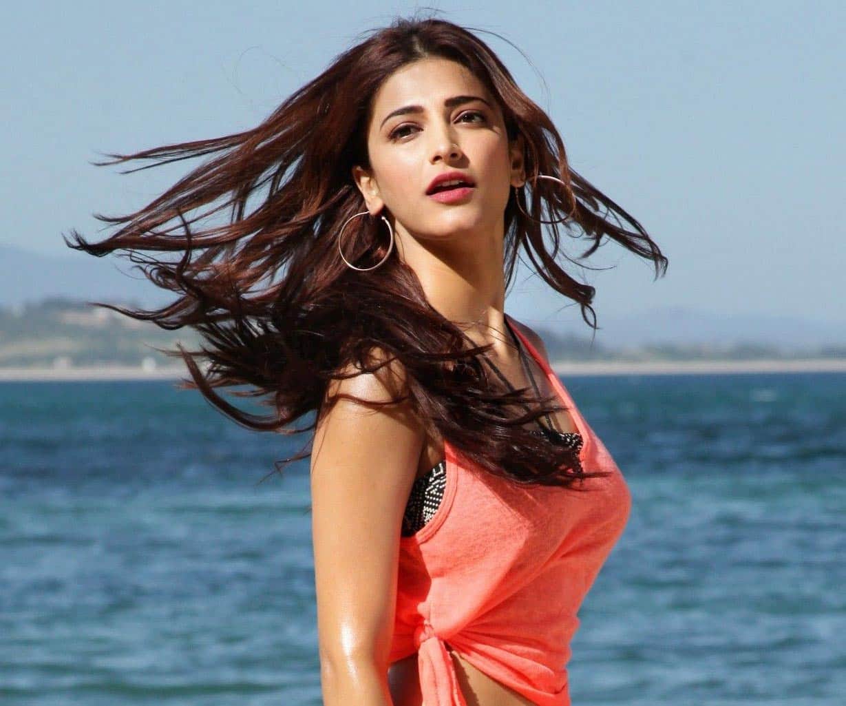 Shruti Haasan 33th birthday on 28 january