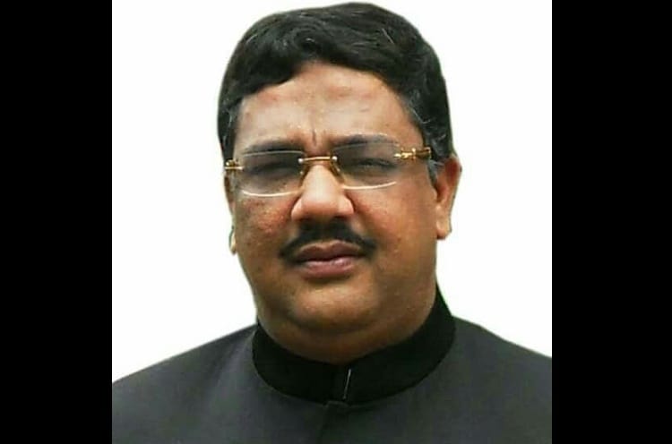 Karnataka minister allegedly caught watching porn during function