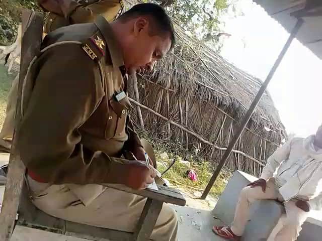 ayodhya cop pati ram yadav bribe video viral
