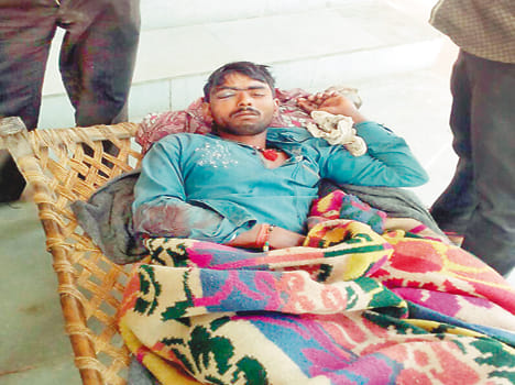 Farm farmer kept beaten by robbers