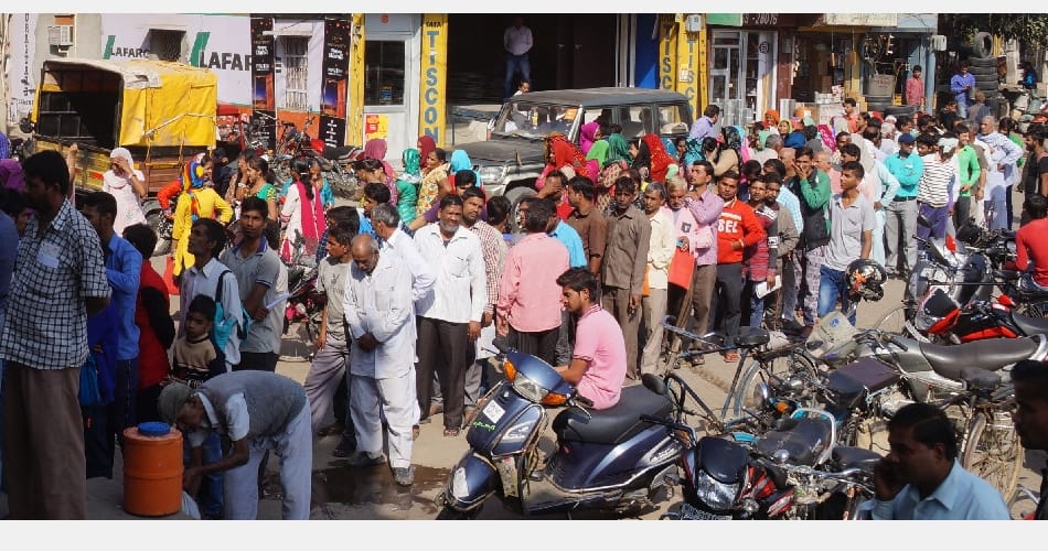 crime rate dropped, leaving thieves stealing, robbers engaged in depositing their money