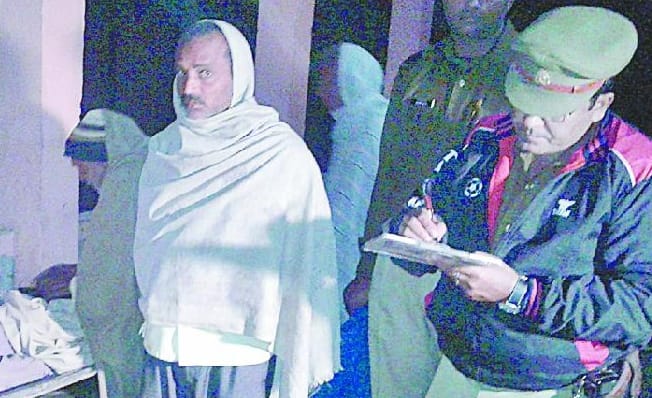 Quad-bike riders crushed three Troॅli