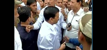 Arvind kejriwal and Mamata Banerjee wii speak on demonetization in delhi 