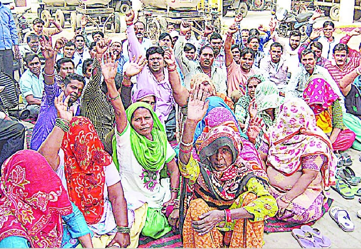 Municipal workers strike
