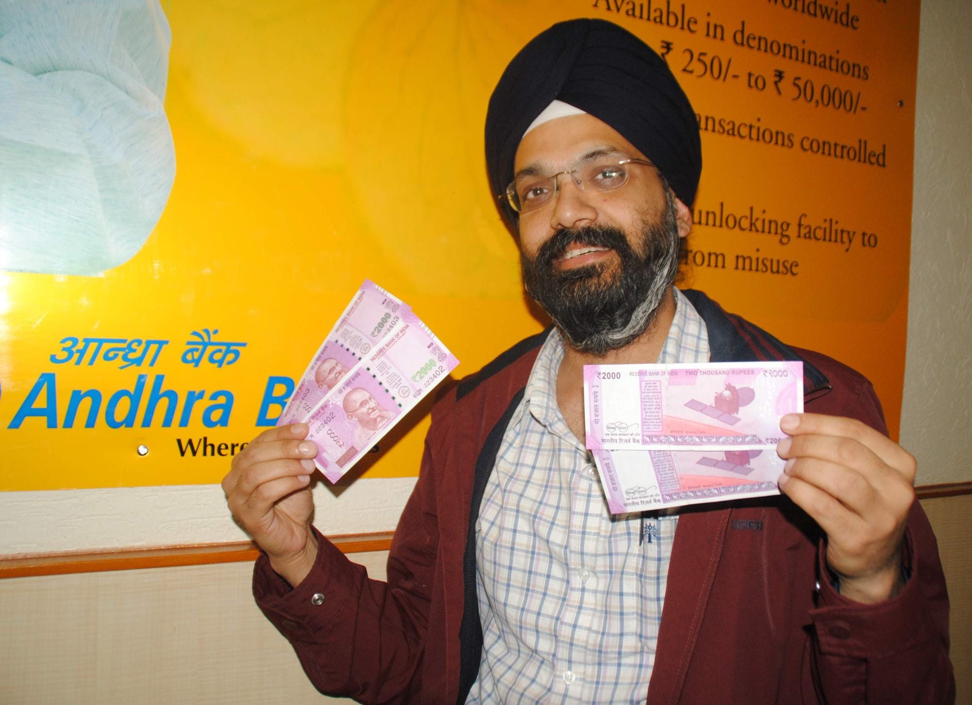 2000 new currency new problem.