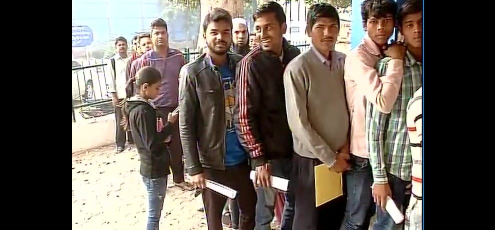 third day after demonetization, long ques outside banks and atm