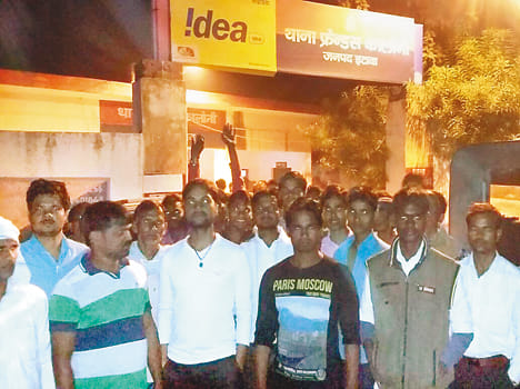 Swaraen car hijacking attempt by firing