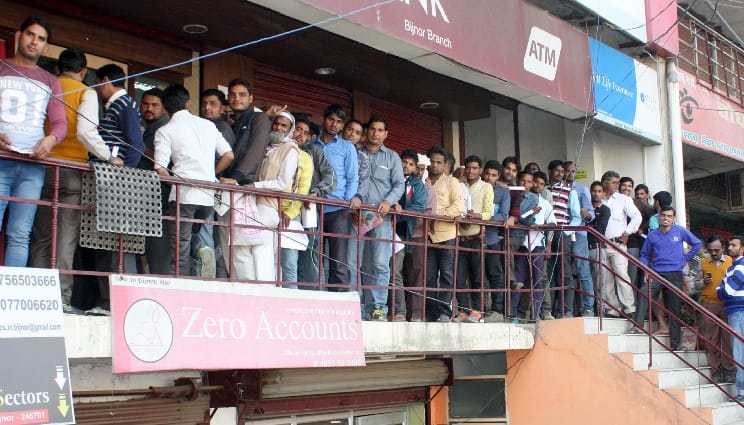 500 crore deposited in banks in three days