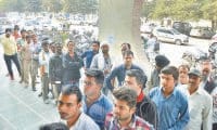 banks, crowd,  passed sunday, karnal