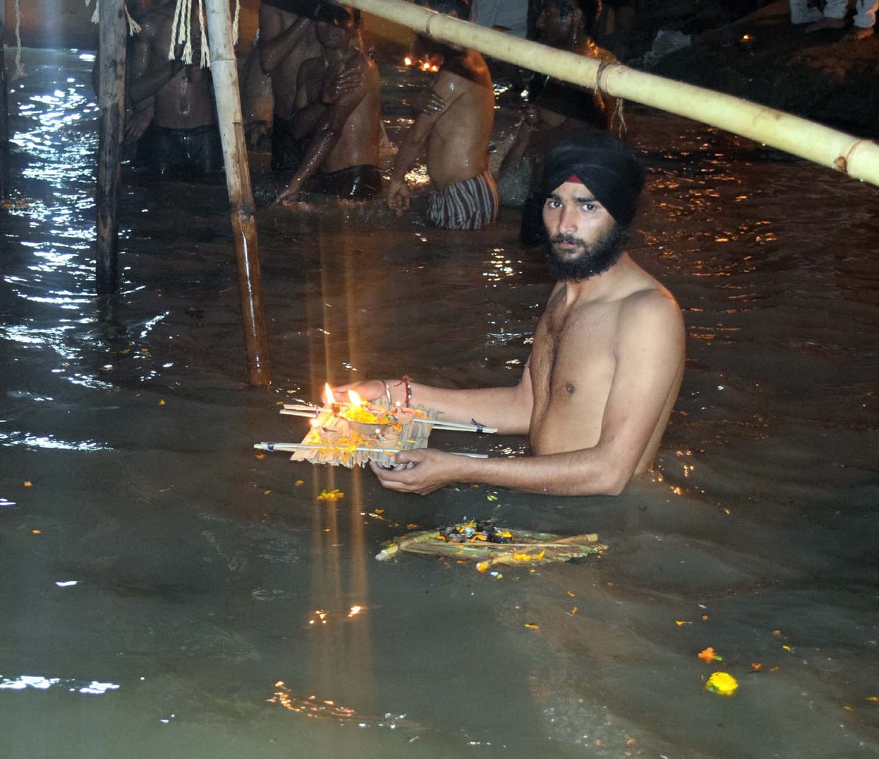 Millions of devotees have Deepdan.