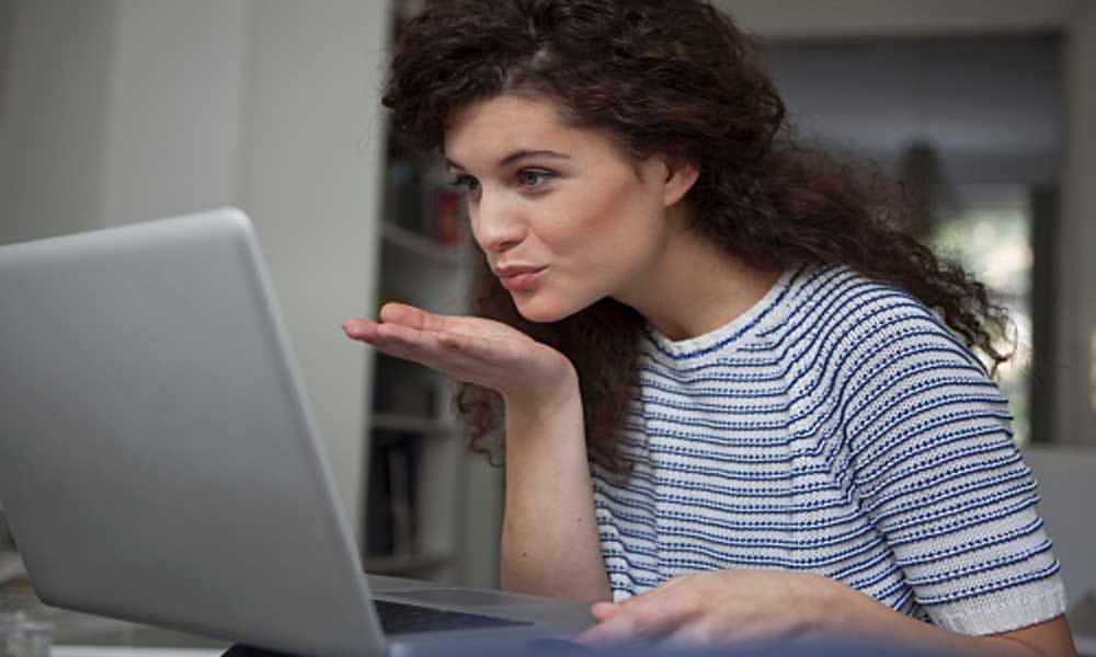 if you are in long distance relationship in this pandemic then follow this tips for healthy relationship