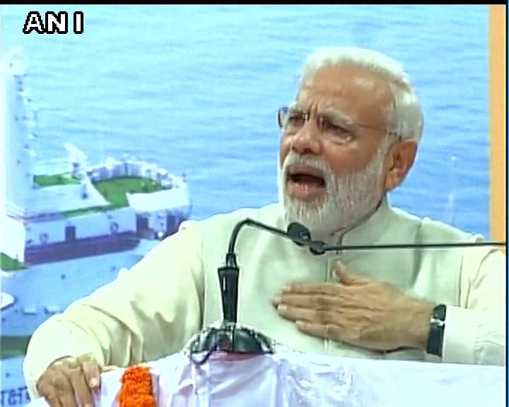 similarity between Jawahar lal nehru and Narendra modi 
