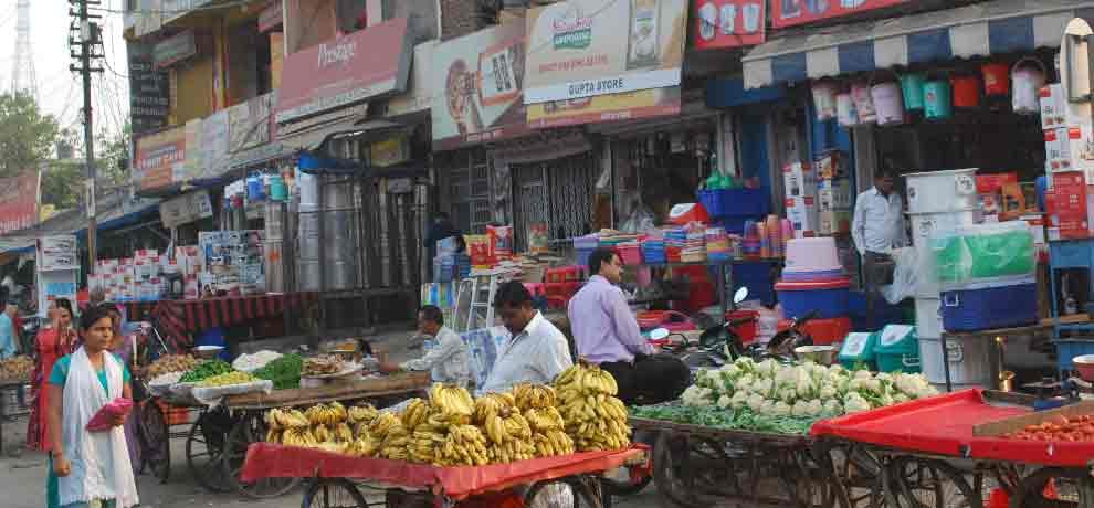 2000 note not working in market due to no change money in return