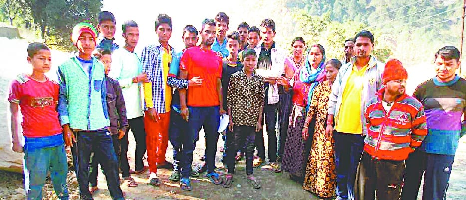 When the villagers cut off irrigation canal commotion