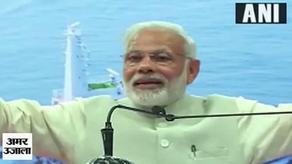 pm modi gets emotional in goa while taking on note ban 
