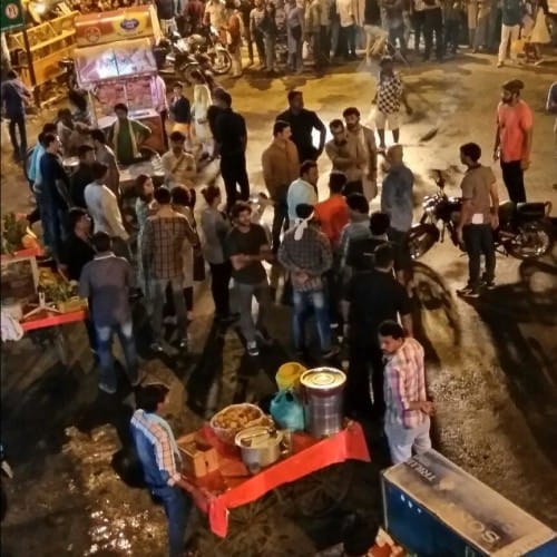 shooting of bollywood and hollywood movies in uttar pradesh.