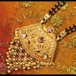 currency ban:  wife get husband deadbody by selling the Daughter mangalsutra and kundal
