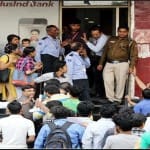 chaos outside the Banks remains, impatience and frustration among people are growing