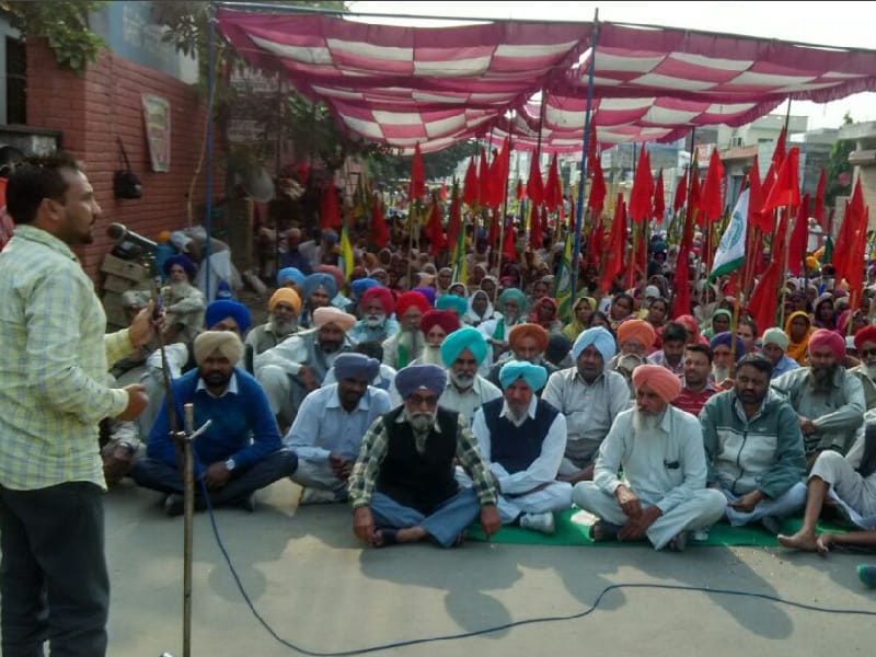 DC office, peasant-workers, picketing indefinitely continue announced, Sangrur