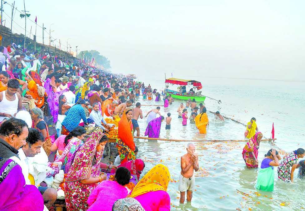 Holy dip by the millions on Kartik Purnima 